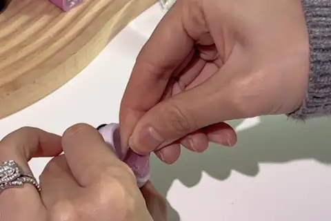 Removing Press on nails