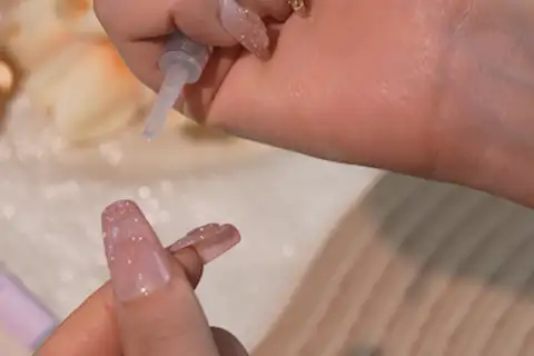 Removing Press on nails