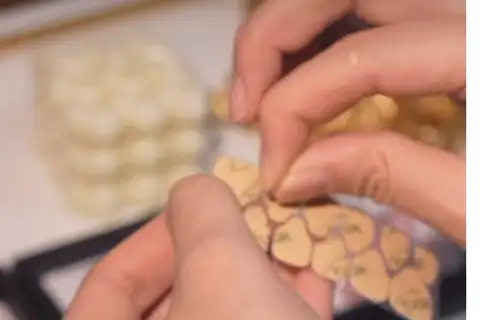 Wearing Press on nails