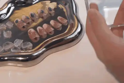 Removing Press on nails
