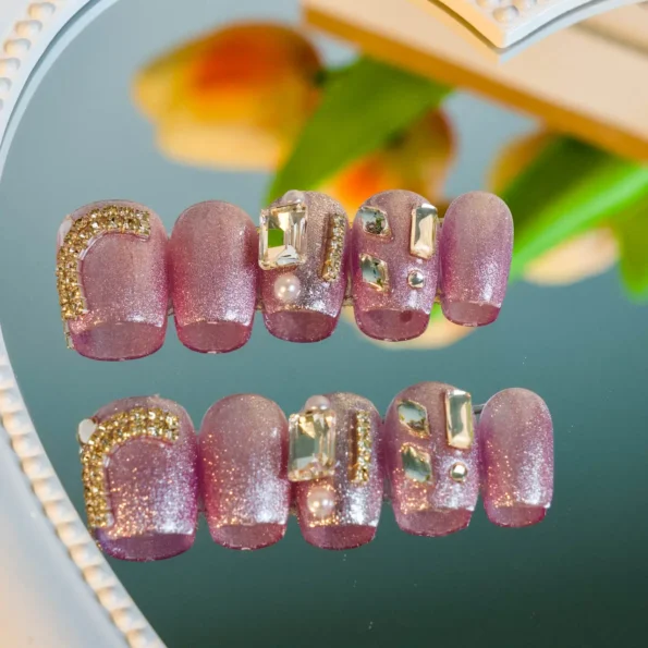 Mystic Purple Short Nails