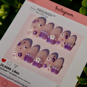 Lavender Mist Short Press On Nails, handmade by Fasunidy, purple, 3d french nails, fleurs ongles