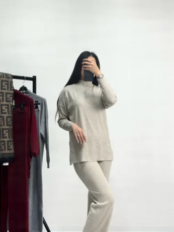 Beige Sweater Combo